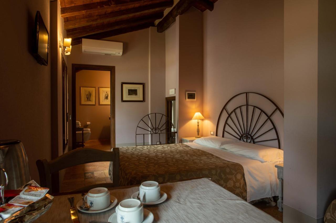 La Finestra Sul Po - Agriturismo Monticelli dʼOngina Exterior foto